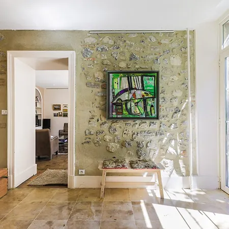 Homestay Chateau Monts Blancs Lumbin